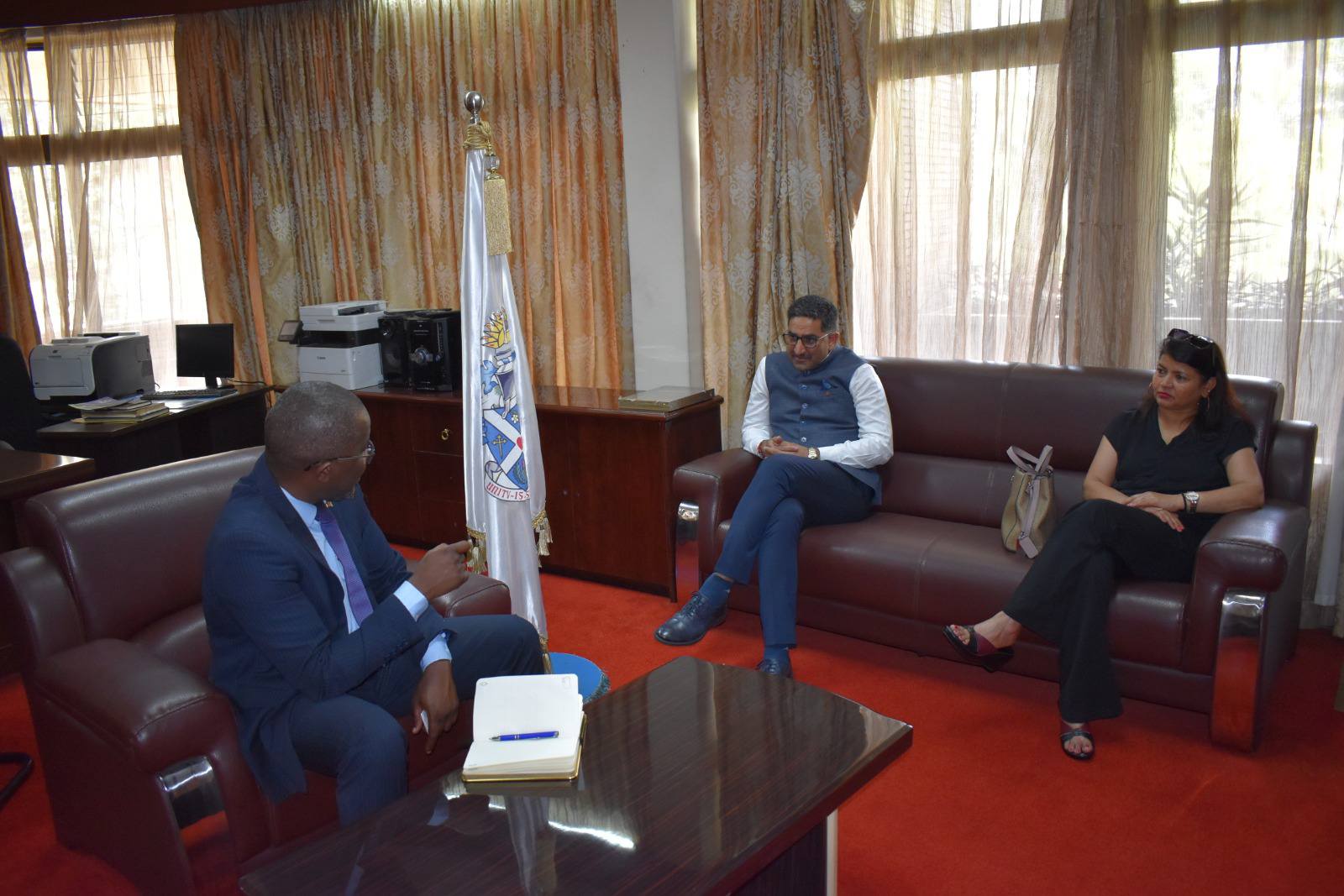 High Commissioner and BCC CEO meeting